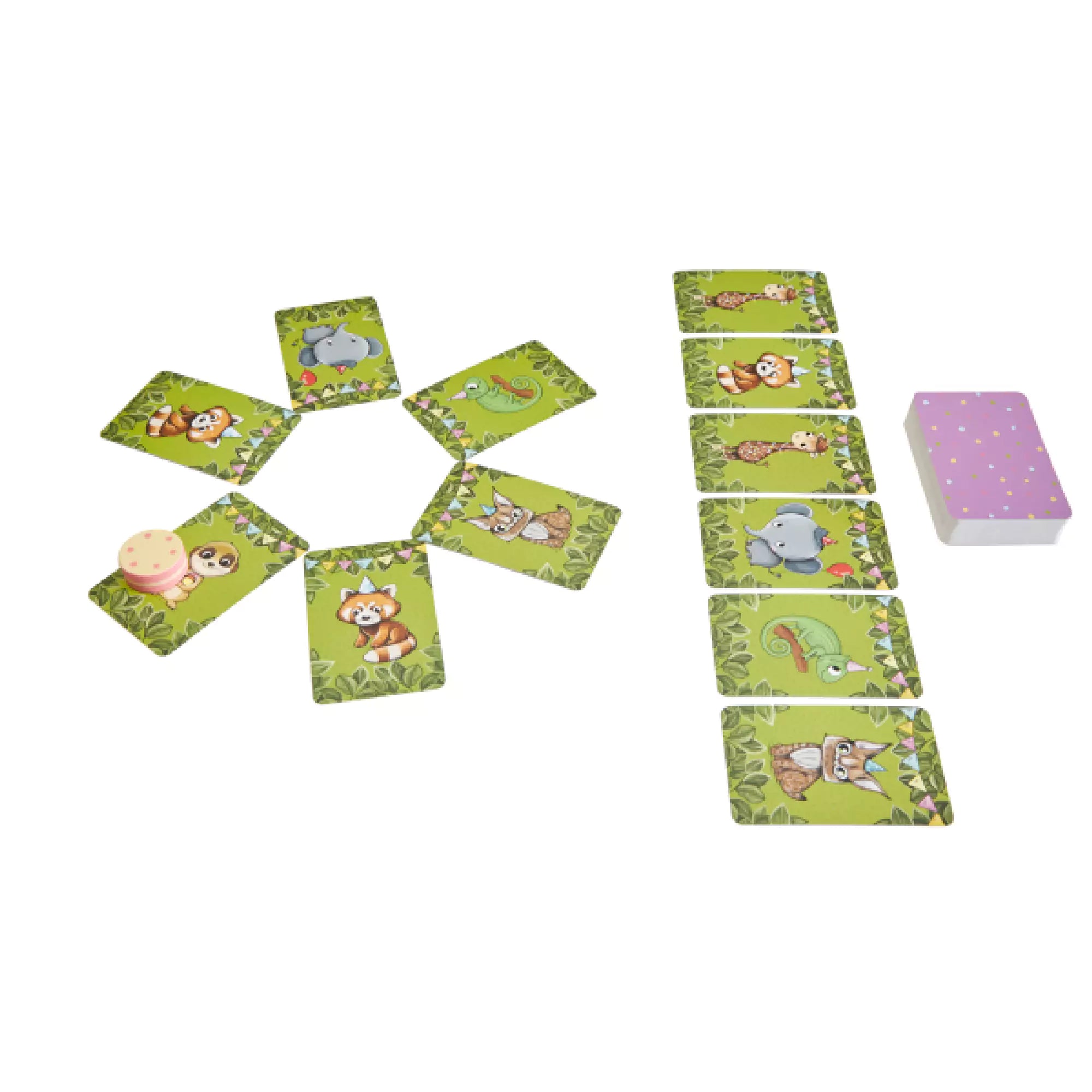 Állati szülinap társasjáték játék közben – A zöld hátterű állatkás kártyák körben elrendezve, középen a torta jelzővel.