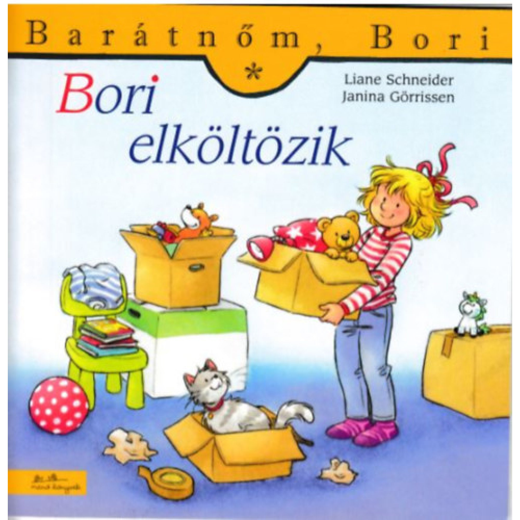 „Bori elköltözik” borító – Bori egy nagy dobozt tart, amely tele van játékokkal, köztük egy macival és egy labdával. Körülötte költözéshez pakolt dobozok, játékok és a kíváncsi cicája – minden a nagy változás izgalmát tükrözi.