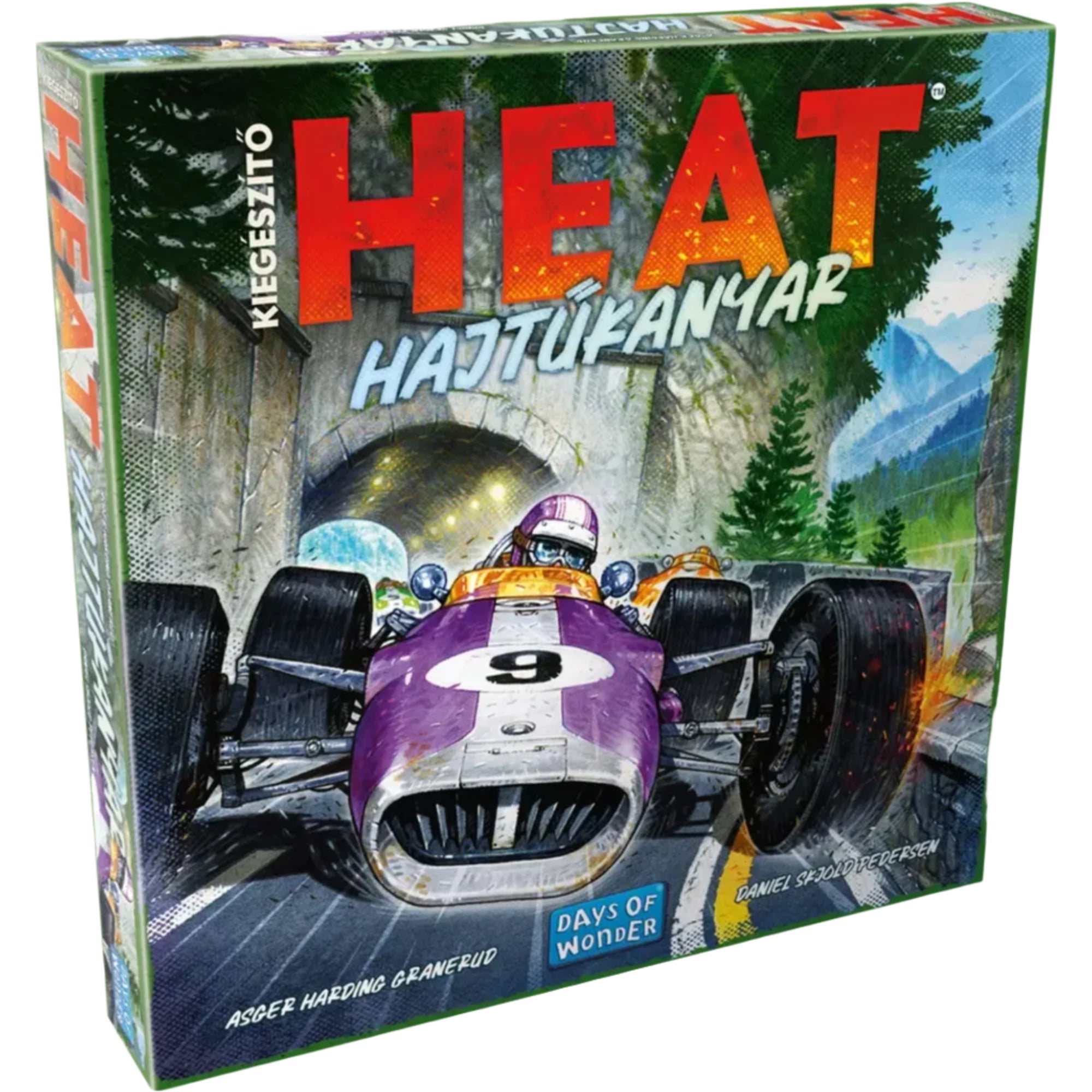 A képen a Heat: Hajtűkanyar társasjáték kiegészítő doboza látható. A doboz látványos, lendületes grafikával hívja fel magára a figyelmet: egy klasszikus versenyautó száguld épp egy alagút felé, a háttérben hegyekkel és fenyőfákkal. A "HEAT" felirat élénk pirossal tűnik ki, alatta pedig a kék-fehér „Hajtűkanyar” szó sejteti a játék tartalmát – új kihívások, új pályák és még több adrenalin! A „Kiegészítő” felirat figyelmeztet: ez a csomag önmagában nem játszható, a Heat alapjáték szükséges hozzá.