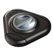 Fekete háromszög alakú Huzzle Cast Dial logikai játék, középen egy ezüst színű forgatható tárcsával.