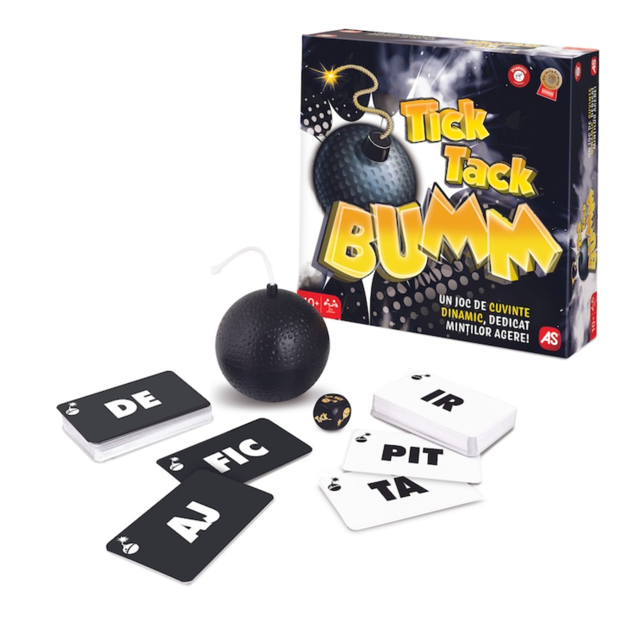 A Tick Tack Bumm társasjáték elemei: fekete bomba alakú időzítő, betűket tartalmazó kártyák, dobókocka és a játék doboza a háttérben.