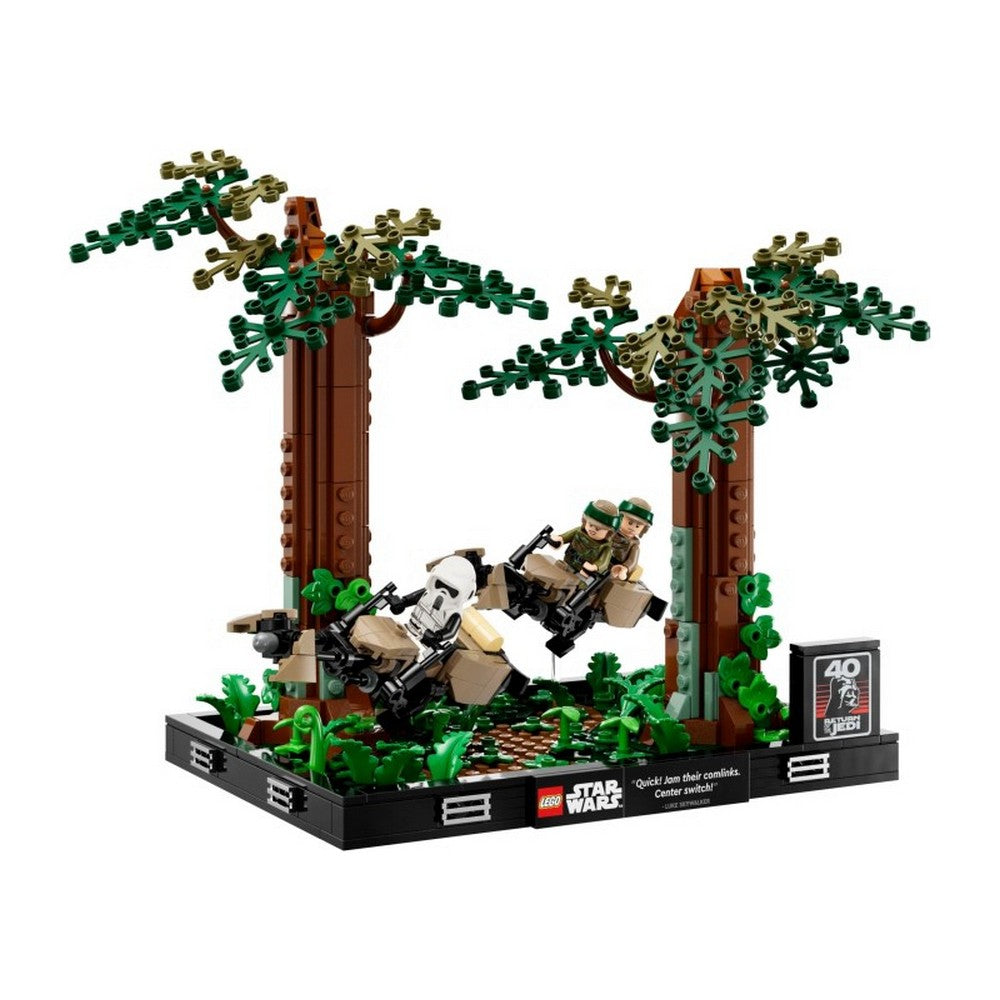 LEGO Star Wars Diorama Urmarire cu speederul pe Endor 75353