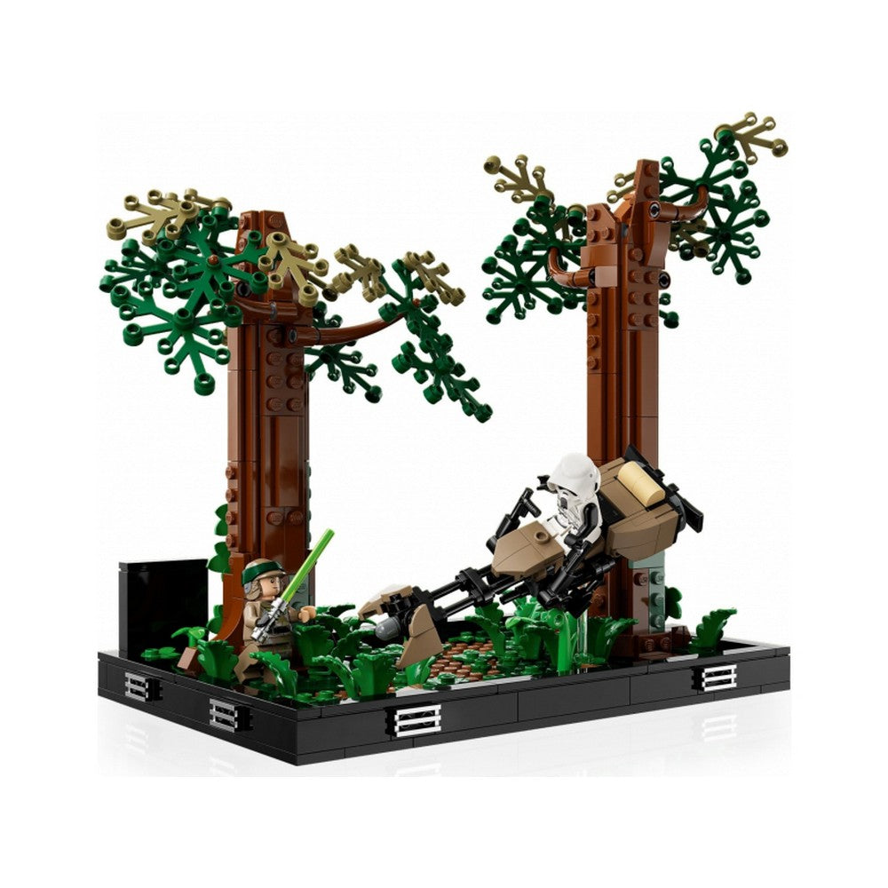 LEGO Star Wars Diorama Urmarire cu speederul pe Endor 75353