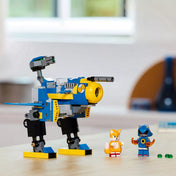 LEGO Sonic the Hedgehog - Cyclone Metal Sonic ellen (77002) építőkészlet, a robotmodell és a Metal Sonic és Tails minifigurák asztali jelenete.
