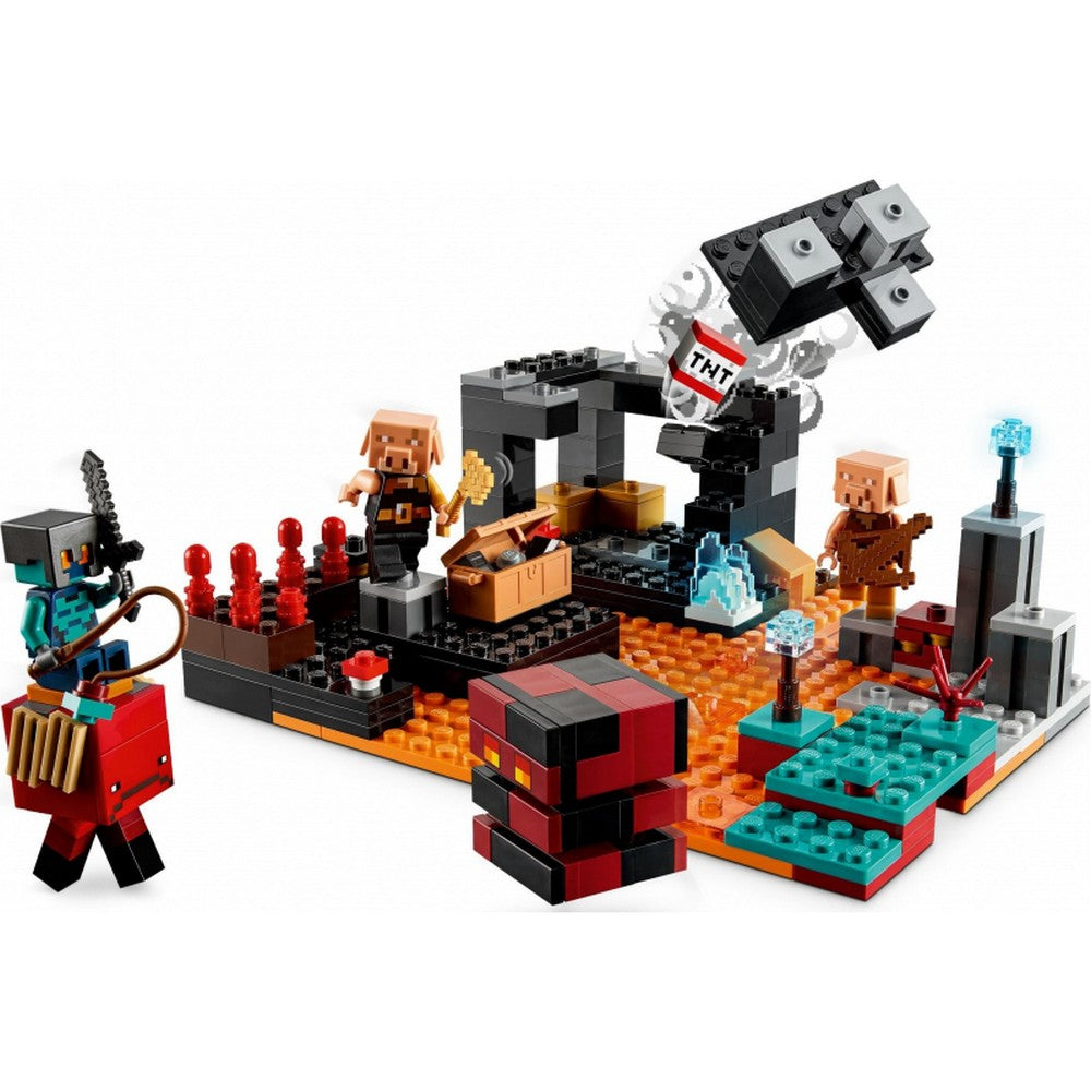 LEGO Minecraft Bastionul din Nether 21185