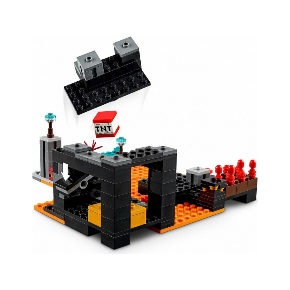 LEGO Minecraft Bastionul din Nether 21185