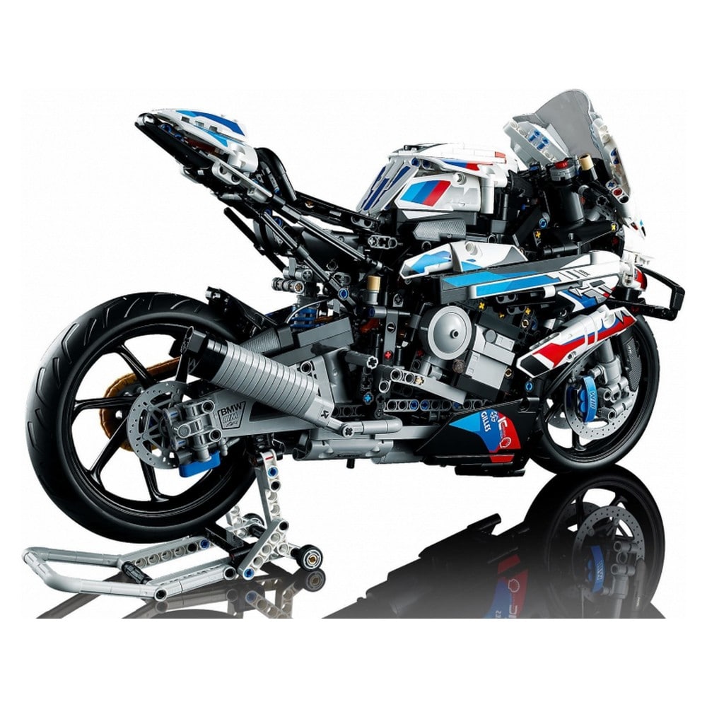 LEGO Technic BMW M 1000 RR 42130