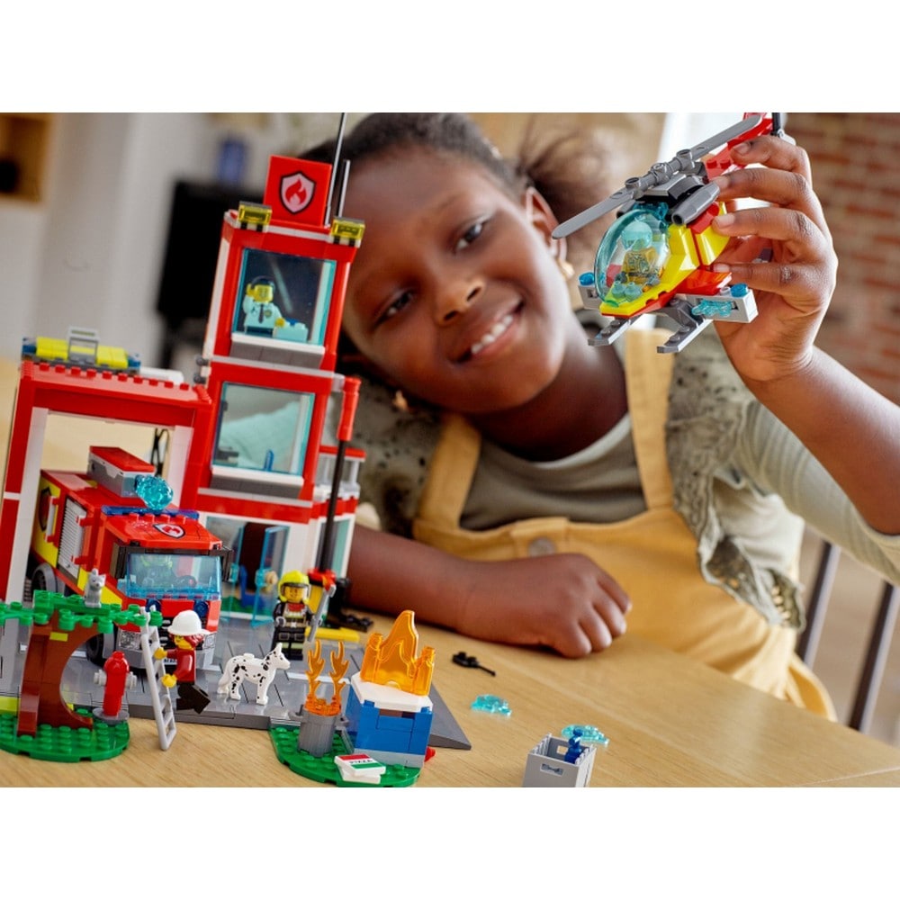 LEGO City Statia pe Pompieri 60320