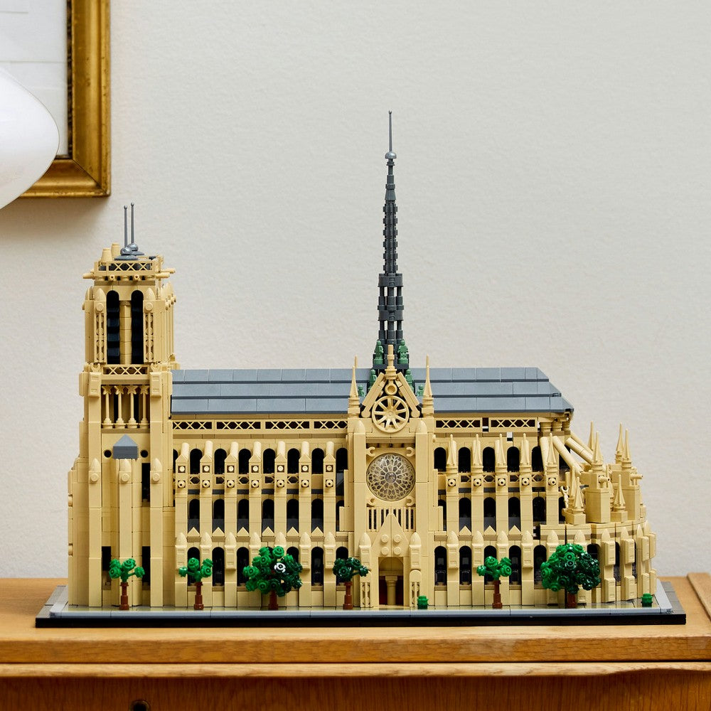 LEGO Architecture -  Notre-Dame de Paris 21061, 4383 piese