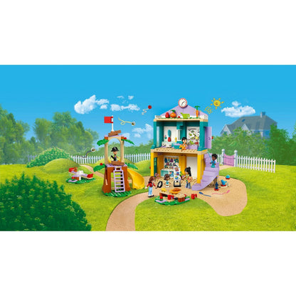 LEGO Friends Grădiniță din orașul Heartlake 42636 montat