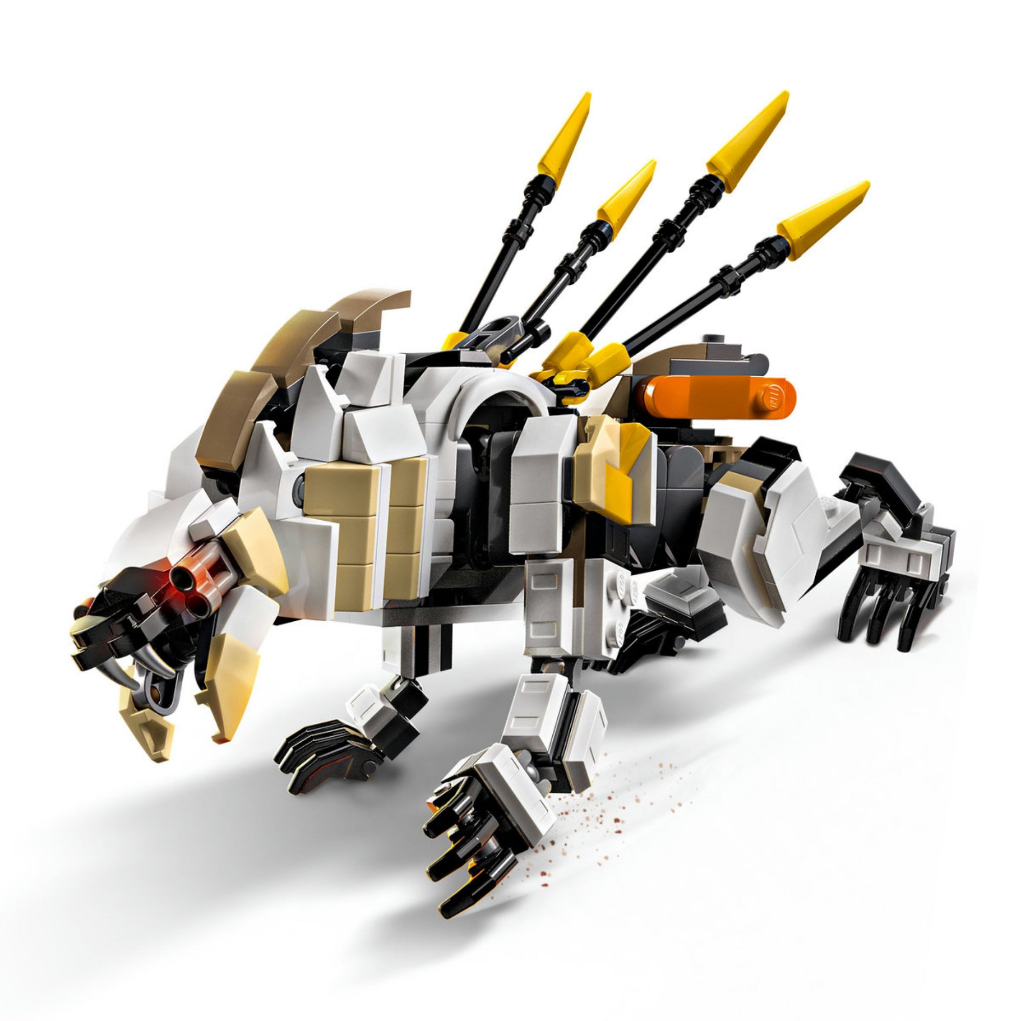 A LEGO® Horizon Adventures™ készlet részletezett Fűrészfog gépszörnye, éles karmokkal, fenyegető állkapoccsal és hátán sárga lövedékvetőkkel.