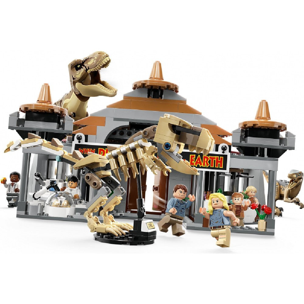 LEGO Jurassic World -  Centru pentru turisti: T.rex si Raptor 76961, 693 piese