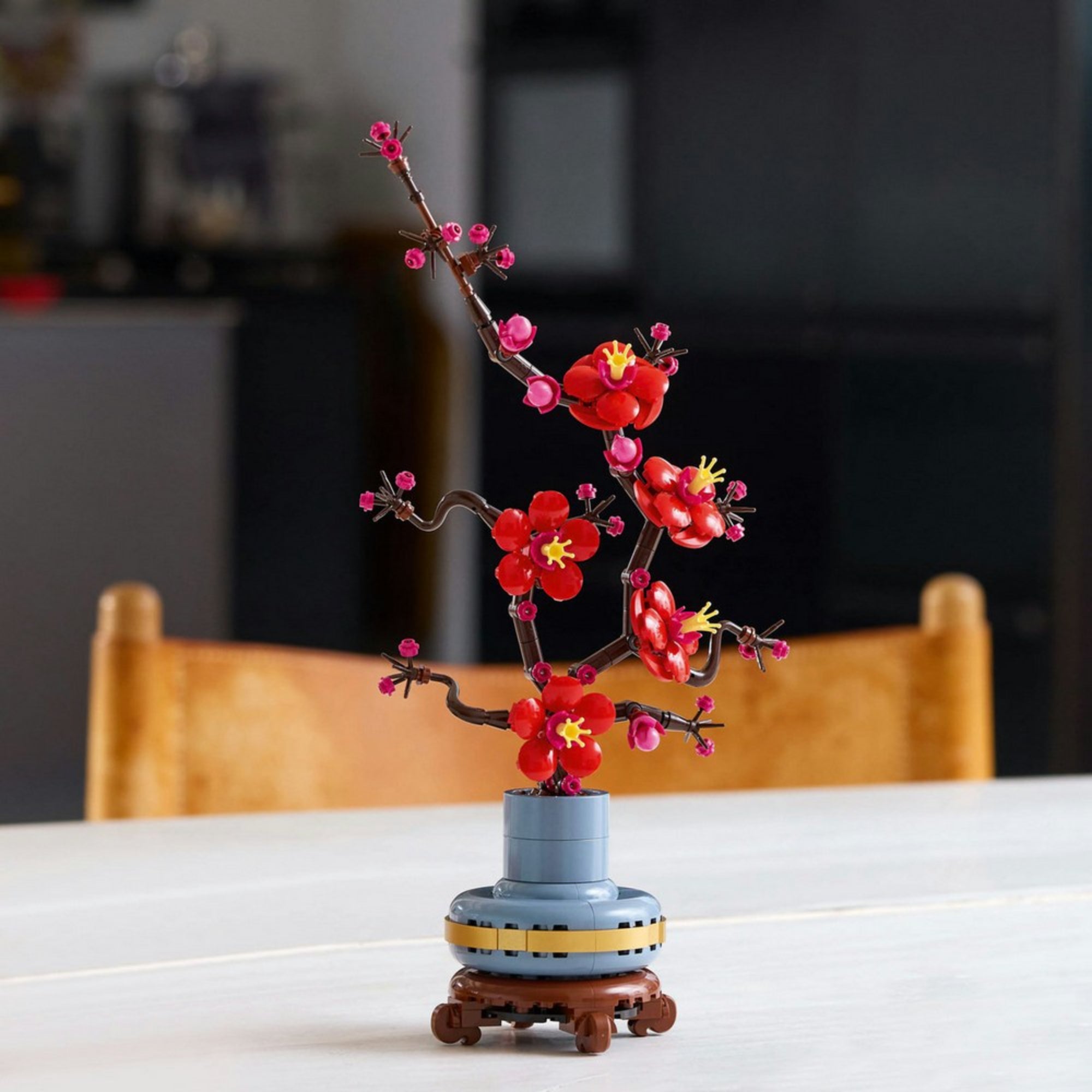 LEGO Botanicals: Flori de prun, 327 piese