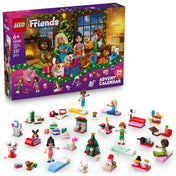 LEGO Friends 42668 Adventi naptár 2025 doboz és a 24 kis ajándék, köztük minifigurák, karácsonyfa, állatok és ünnepi kiegészítők.