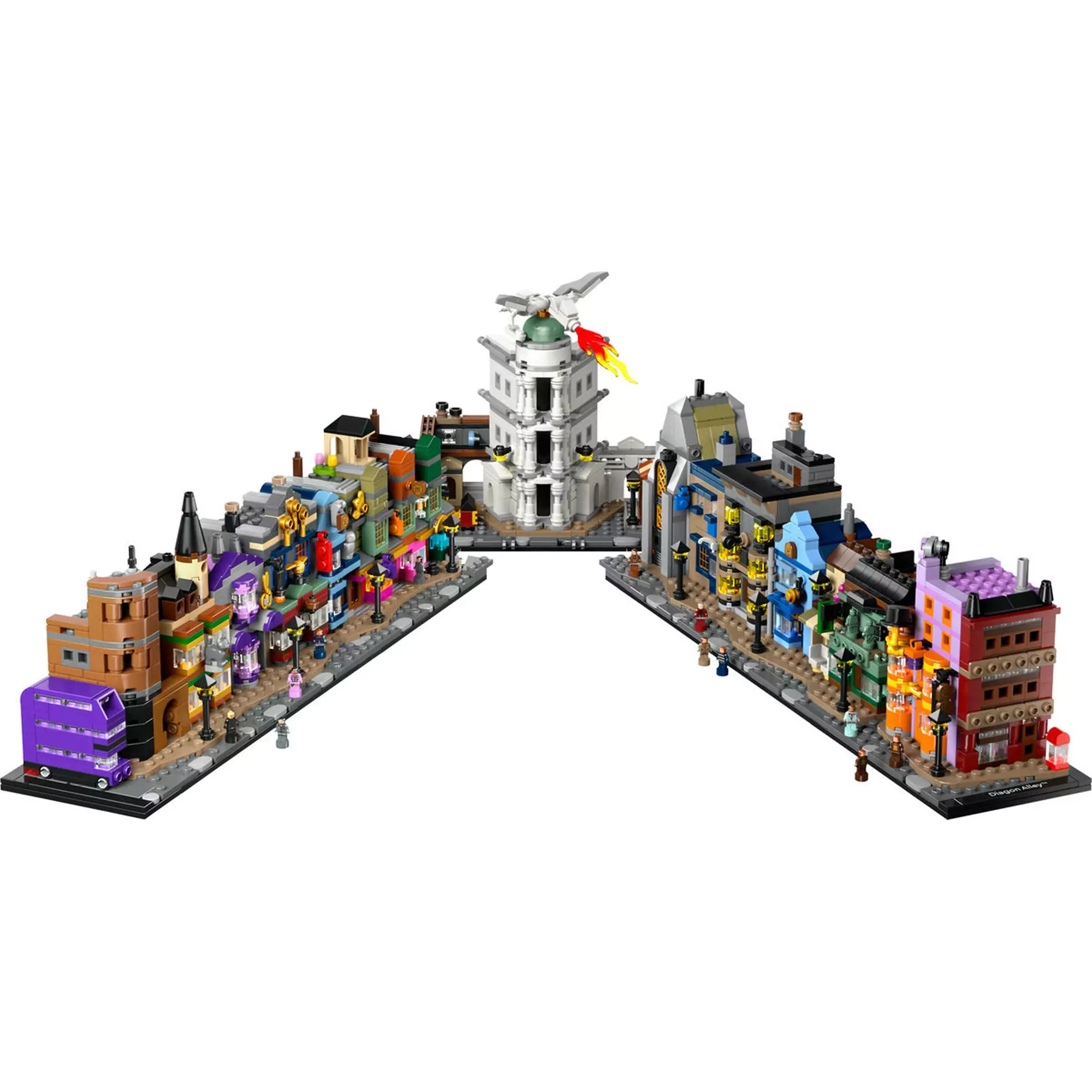 LEGO Harry Potter Az Abszol út teljes modellje (76444): A teljes Abszol út modell, ikonikus üzleteivel és karaktereivel, megépítve és kiállítva.