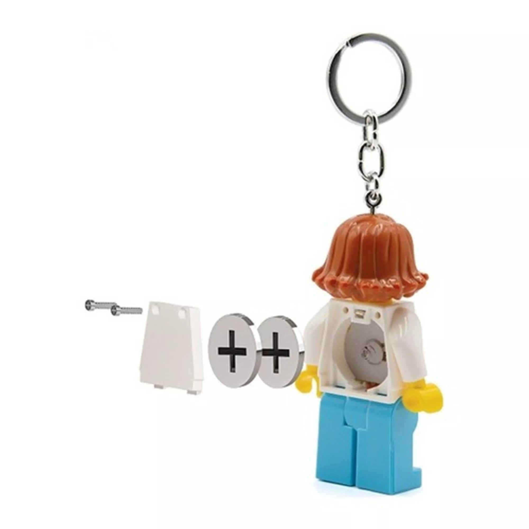 LEGO Iconic doktornő világító kulcstartó szétszerelt állapotban, hátulról látható minifigurával, nyitott elemtartóval, két CR2025 gombelemmel, rögzítőcsavarral és fém kulcskarikával, fehér háttéren