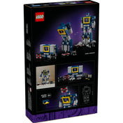 A LEGO Icons Transformers Fülelő (10358) doboz hátoldala, amely a modell átalakíthatóságát, a részletes funkciókat és a beépített hangmodult szemlélteti.