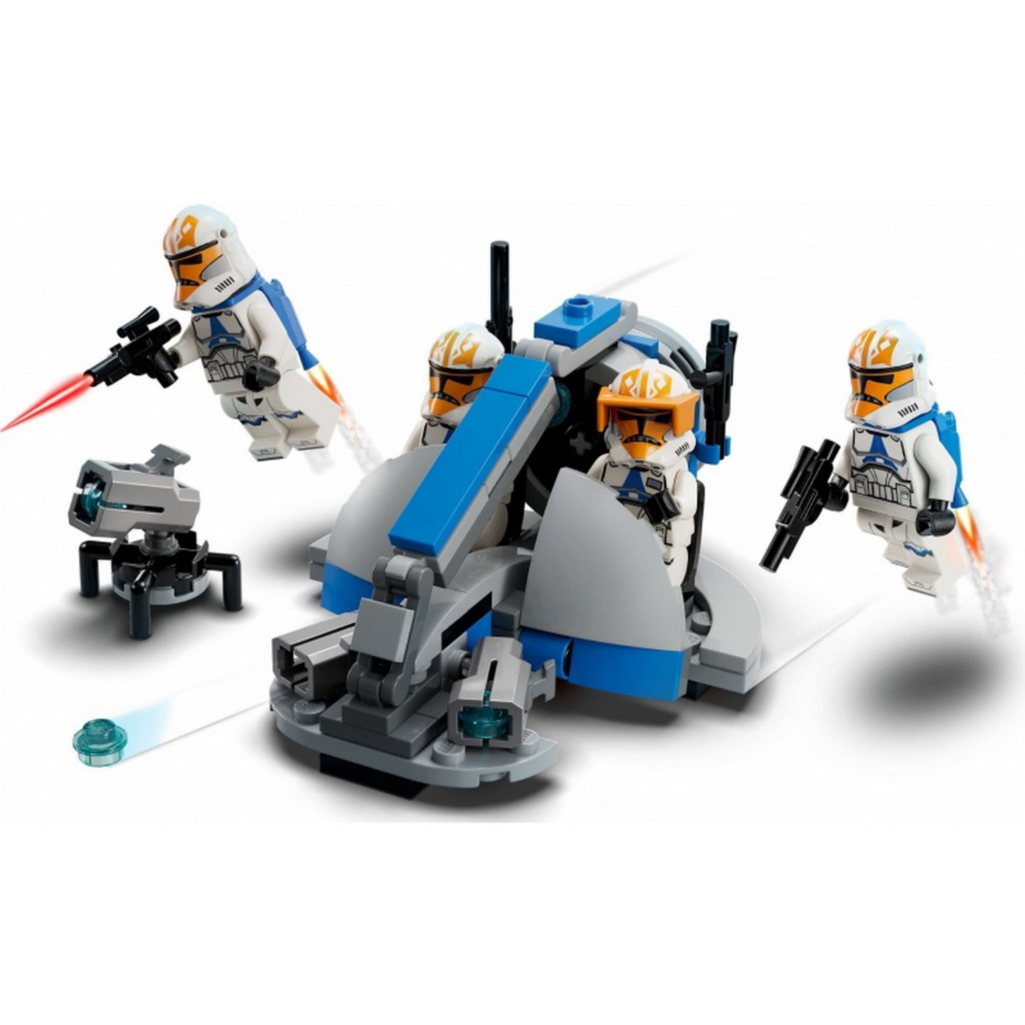Dinamikus jelenet LEGO minifigurákkal és az ágyúval, harci akció közben, látható a lézerlövedék és a jetpackkel felszerelt figurák mozgása is.