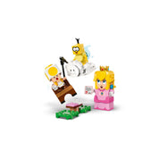 A készlethez tartozó három figura: Lakitu sárga felhőn, Yellow Toad egy platformon, és Peach hercegnő, mellette egy kis levéllel ellátott zöld terepelemmel.