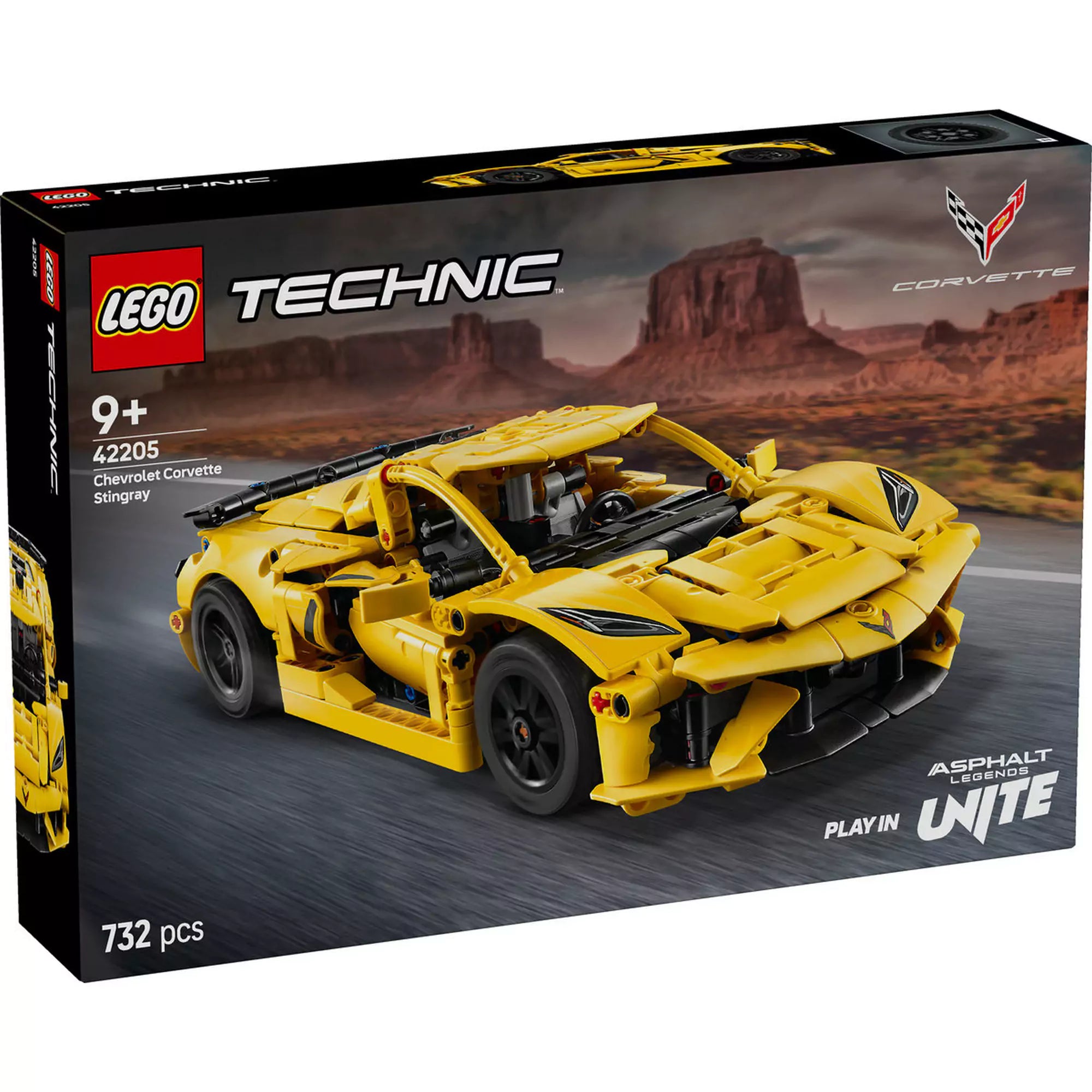 LEGO Technic Chevrolet Corvette Stingray (42205) doboza szemből, sárga sportautóval és sivatagi háttérrel.
