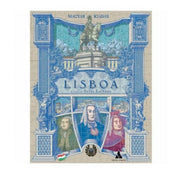 A Lisboa társasjáték magyar kiadásának díszes dobozborítója, melynek grafikája klasszikus portugál csempékre emlékeztet, domináns kék és világos színekkel. A középpontban történelmi alakok portréi és egy lovasszobor látható, körülöttük pedig finom részletességű építészeti motívumok helyezkednek el.