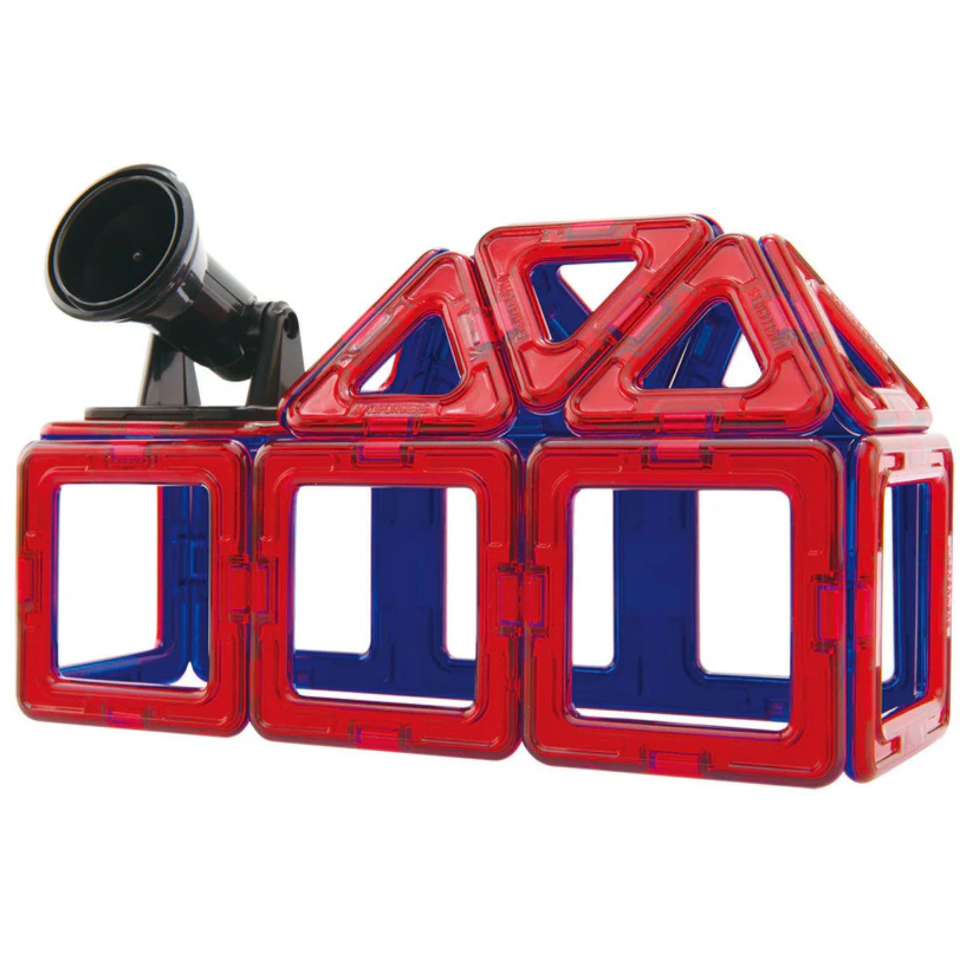 Piros és kék mágneses elemekből épített ház, tetején fekete reflektorral, mentőbázisnak kialakítva.