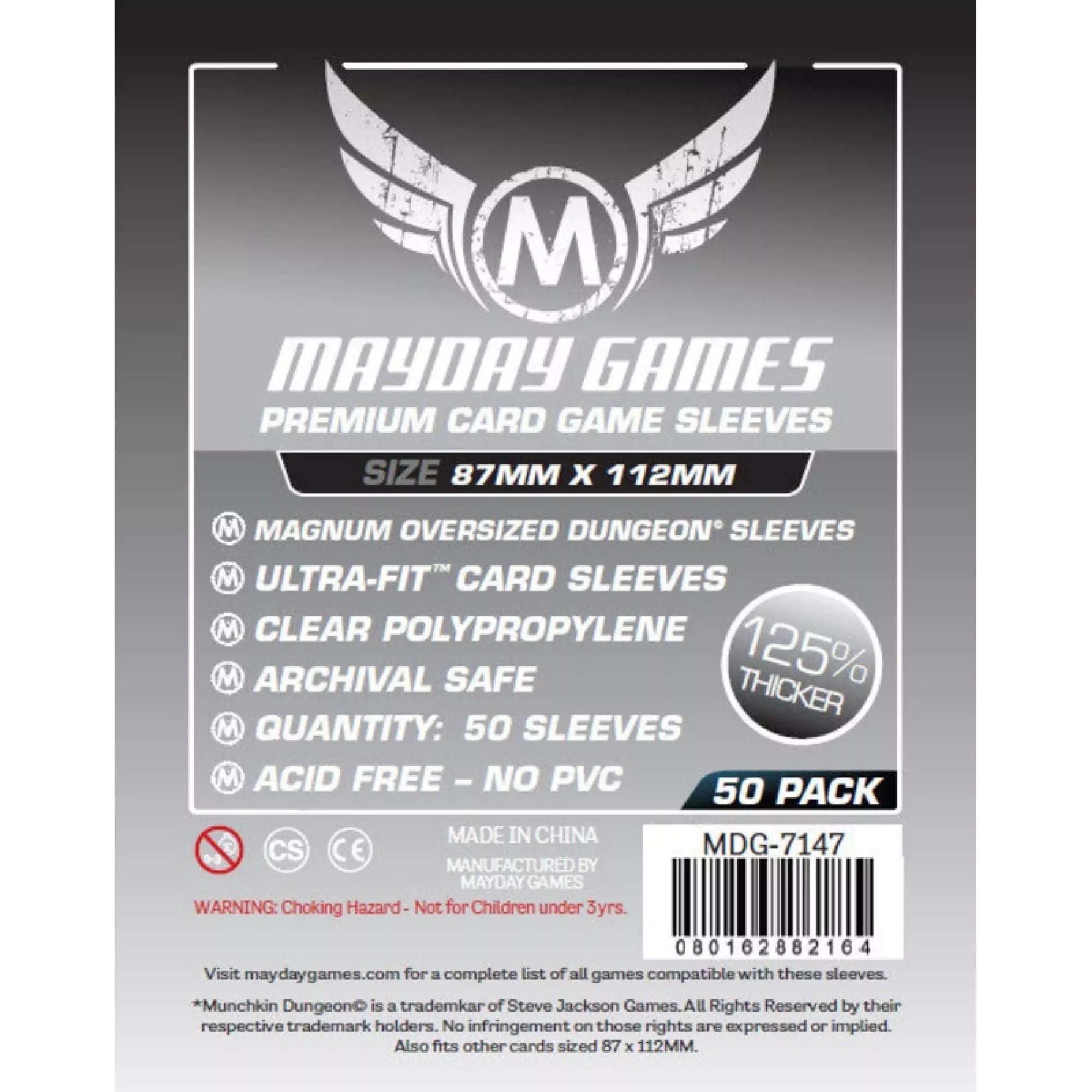 Mayday Games Premium Magnum Oversized Dungeon kártyavédő fólia csomag, 87x112 mm méretben, 50 darabos kiszerelés, savmentes, extra vastag kivitel.