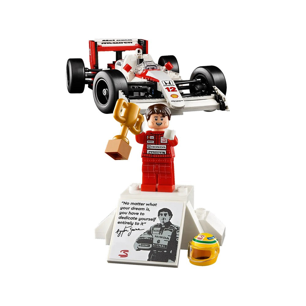senna kupaval, autoval a hatterben