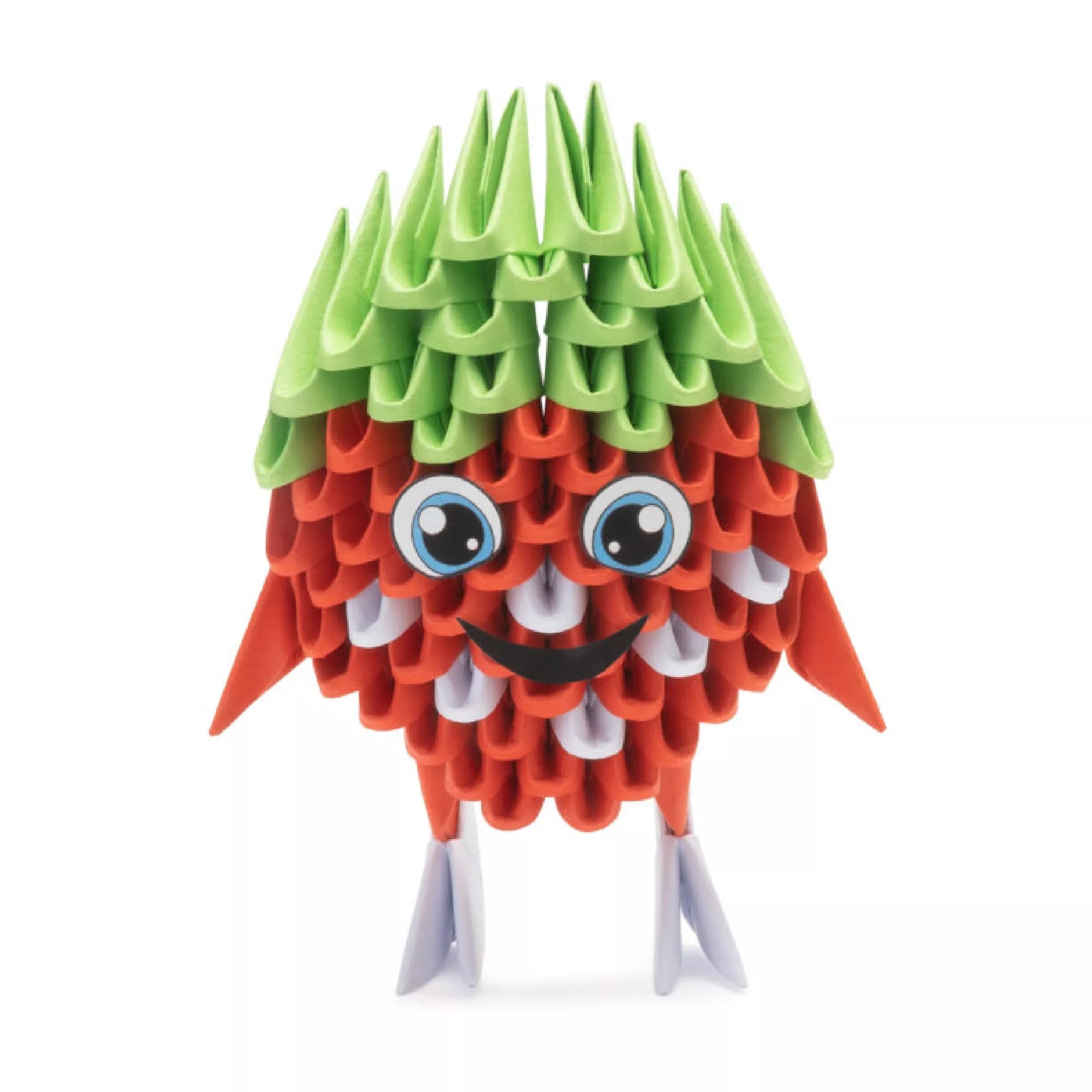 A 3D Origami Eper (76 darabos) színes, mosolygós eperfigurája zöld levelekkel, nagy kék szemekkel és piros testtel, összeállítva a készlet elemeiből.
