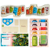 Parks társasjáték rendezett tartozékai: műanyag tárolókban fa jelölők, kulacsok, napfény ikonok, valamint játékos táblák és felszerelés kártyák.