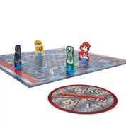 Paw Patrol (Mancs Őrjárat): Kutyusok és létrák játékfigurák és játéktábla. Chase, Marshall, Rubble és Rocky a játékmezőn haladnak a pörgető segítségével.