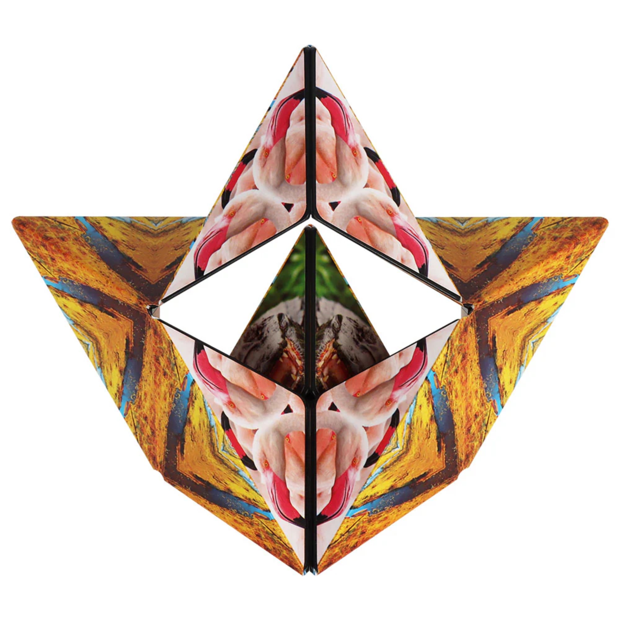 Harmadik kép: A Shashibo Savanna mágneses kocka háromszög formában, belső oldalán flamingókat és természetes mintákat ábrázoló dizájnnal.