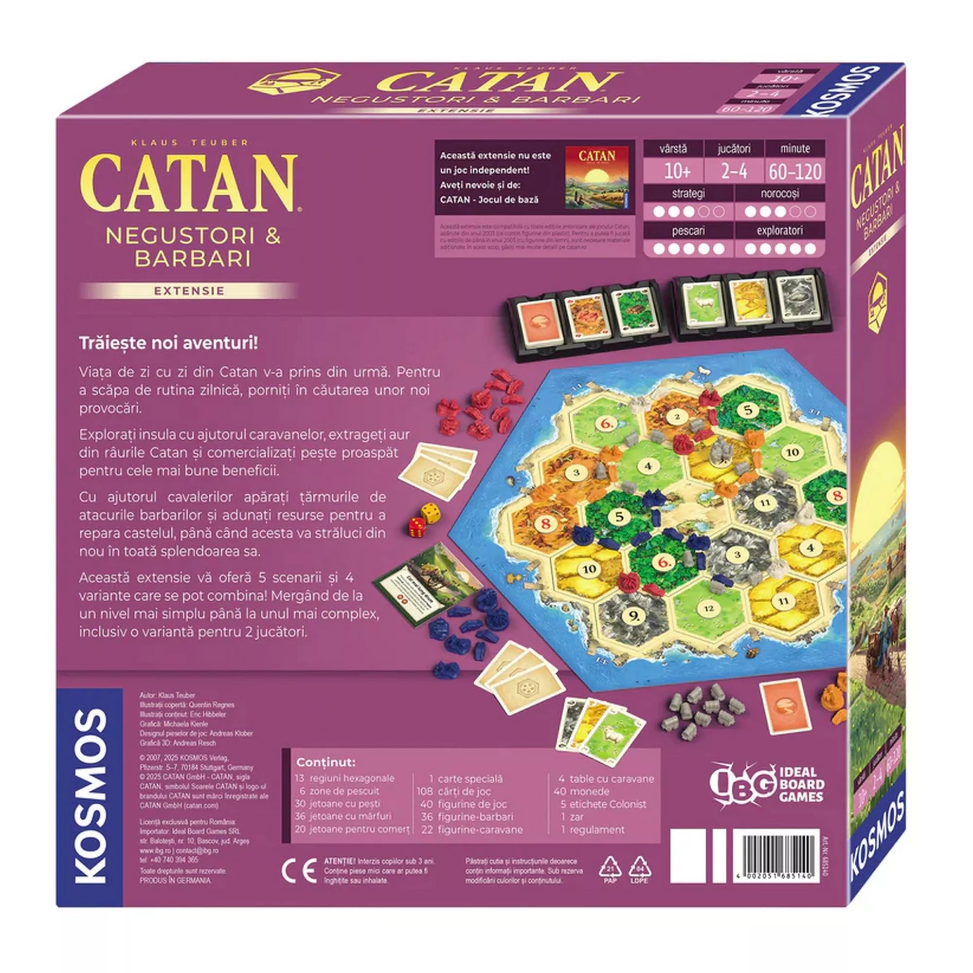 A Catan: Negustori și barbari kiegészítő dobozának hátoldala, román nyelvű leírással, komponenslistával és a játéktábla fotójával. A csomagolás bemutatja a játék mechanikáját, a figurákat és a játékszabály alapvető elemeit.