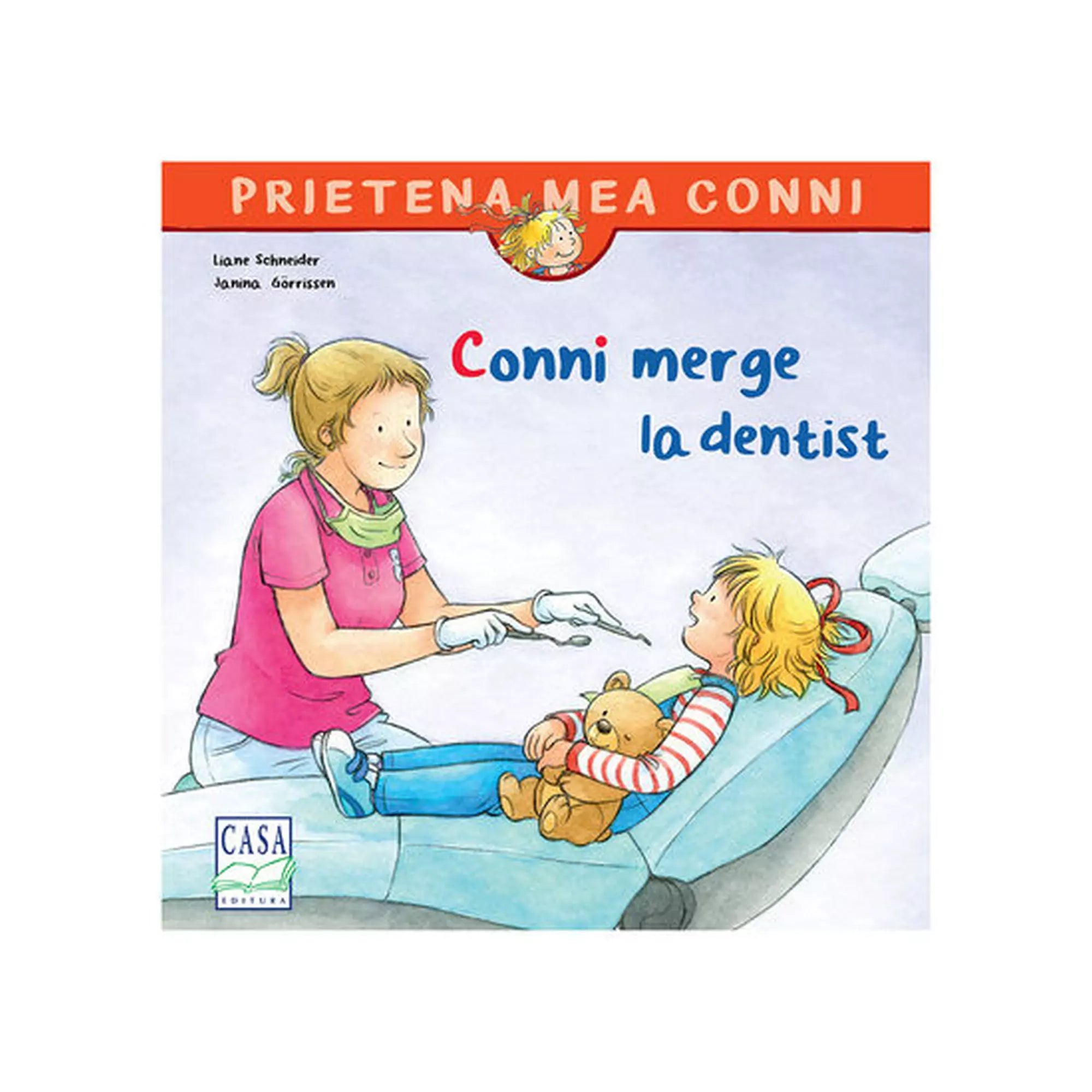 „A Conni merge la dentist román nyelvű mesekönyv borítója, amelyen Conni a fogorvosi székben ül plüssmackójával, miközben a kedves doktornő megvizsgálja a fogát.”