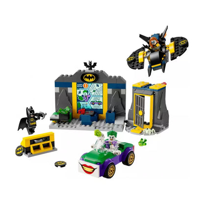 LEGO DC Super Heroes Batcave™ cu Batman™, Batgirl™ și Joker™ 76272