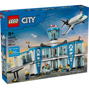 LEGO City Repülőtér repülőgéppel (60502) – A LEGO City készlet dobozképe, a repülőtér és a repülő látványos jelenetével.