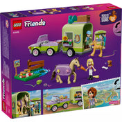 LEGO Friends Lószállító utánfutó és csikó (42695) dobozának hátoldala, amely a készlet funkcióit mutatja be: nyitható utánfutó, lóápolási kiegészítők, piknikező rész és játékjelenetek.