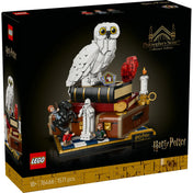 LEGO Harry Potter: A bölcsek köve, gyűjtői kiadás 76466, 1571 darabos – A gyűjtői kiadás dobozának eleje, Hedwig figurával