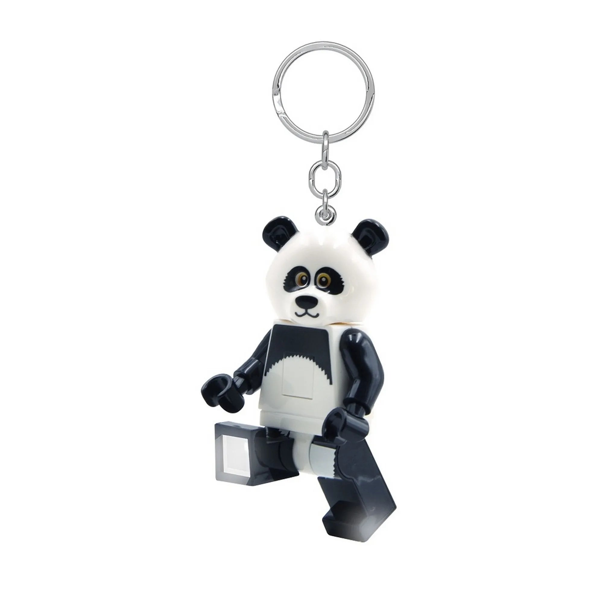LEGO Iconic Panda világító kulcstartó működés közben, bekapcsolt LED fénnyel a panda lábánál, oldalnézetből, fehér háttéren.