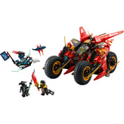 A LEGO Ninjago: Harci nindzsajármű 71844 harci jelenetben, a járművekkel és a hat különféle minifigurával.