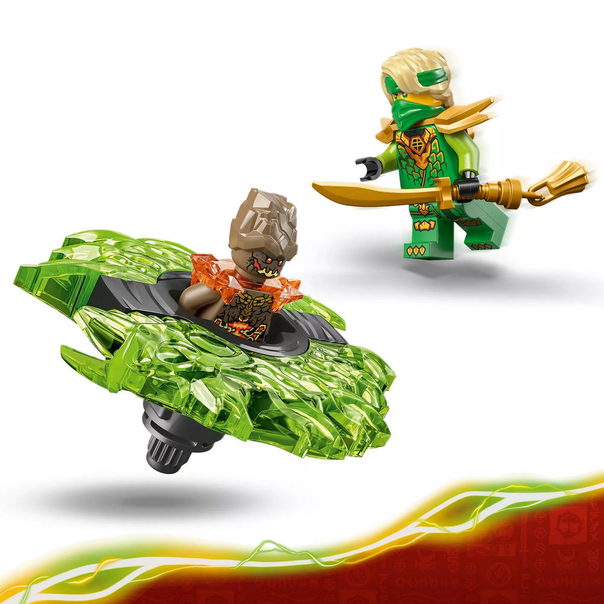 LEGO NINJAGO Lloyd minifigura arany karddal, szemben a zöld Föld Szörny pörgettyűvel forgás közben.