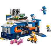 LEGO Sonic the Hedgehog 77006 Team Sonic parancsnoki kamion kibontva, részletes belső térrel, járművekkel és figurákkal játék közben.