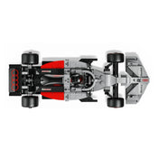 LEGO Audi Revolut F1 Team R26 versenyautó felülnézetből, részletes aerodinamikai elemekkel és szponzorlogókkal.