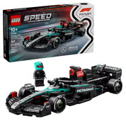LEGO Speed Champions Mercedes-AMG F1 W15 versenyautó készlet doboza és az összerakott modell pilóta minifigurával.