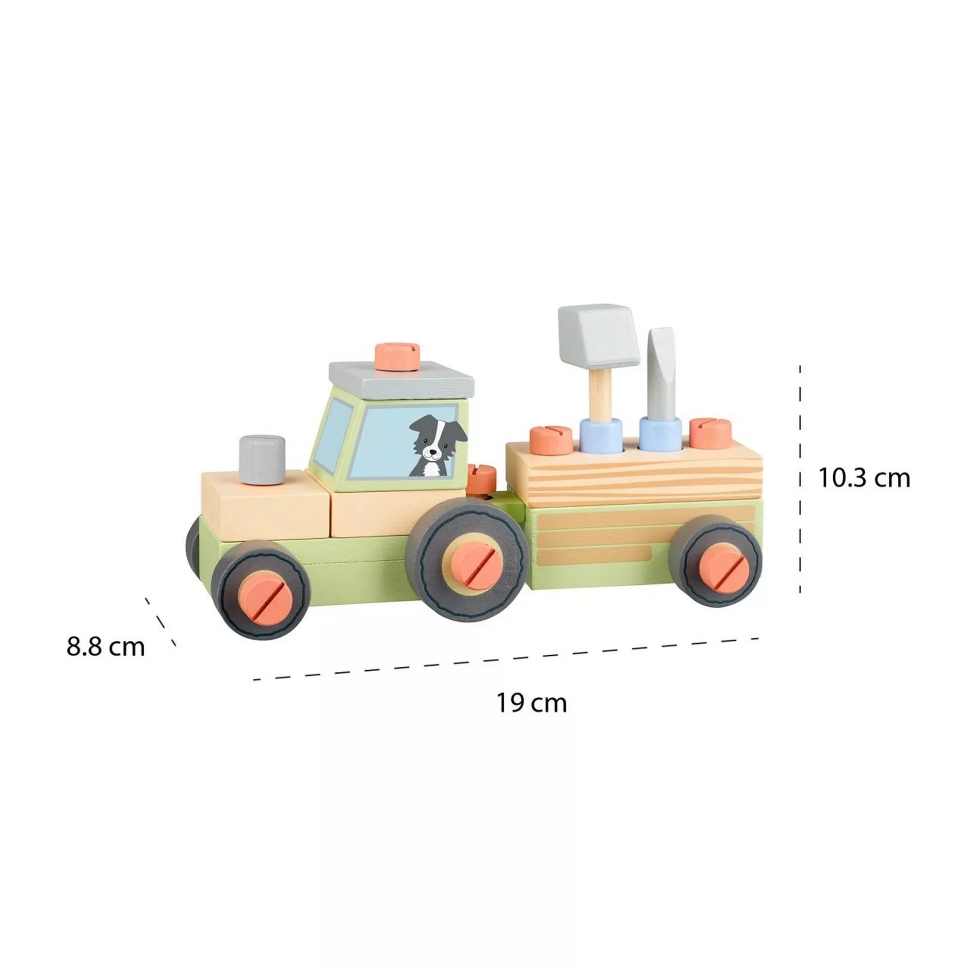 Az összeszerelt Orange Tree Toys fa traktor méreteit bemutató kép. A traktor hossza 19 cm, magassága 10,3 cm, szélessége 8,8 cm. A világos, természetes tónusú fa játék kompakt méretű és kis kezekhez tervezett.
