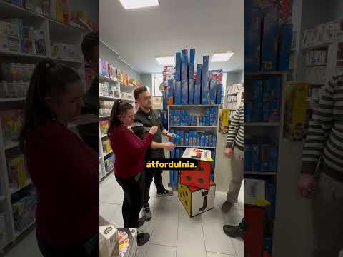 Csirke vs. Hotdog, joc de societate în limba maghiară