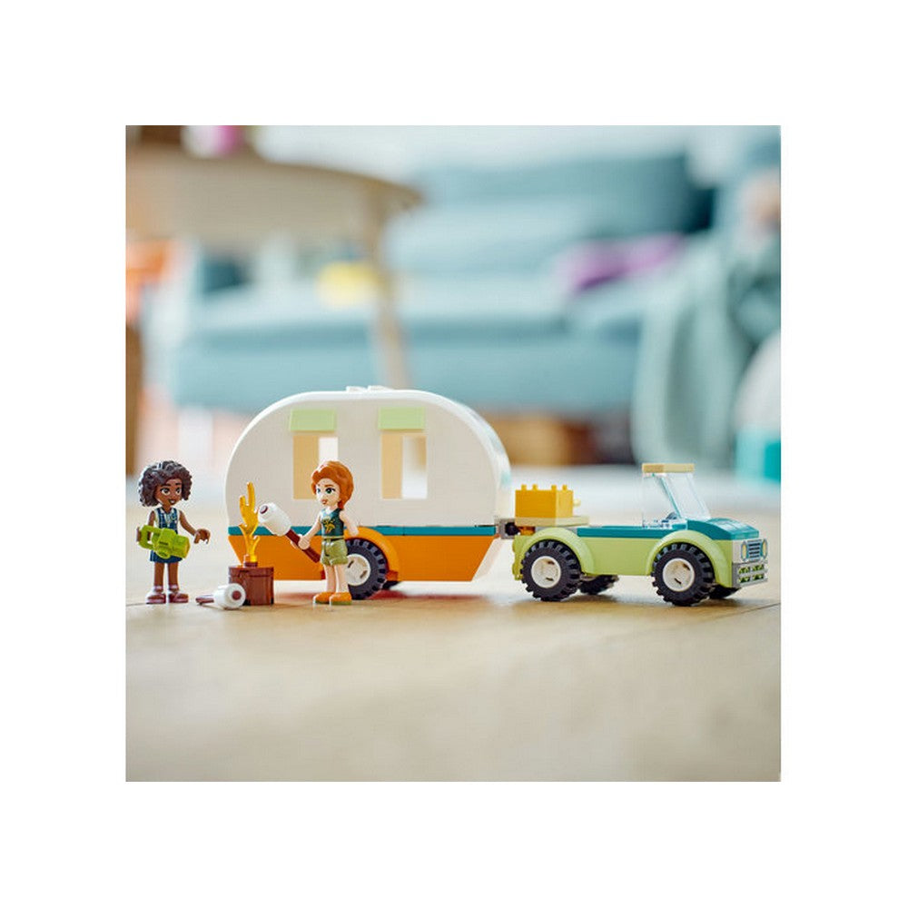 LEGO Friends -  Vacanta cu rulota 41726, 87 piese