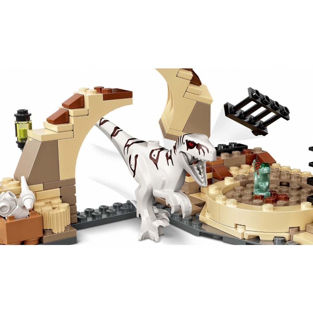 LEGO Jurassic World -  Urmarirea lui Atrociraptor 76945, 169 piese