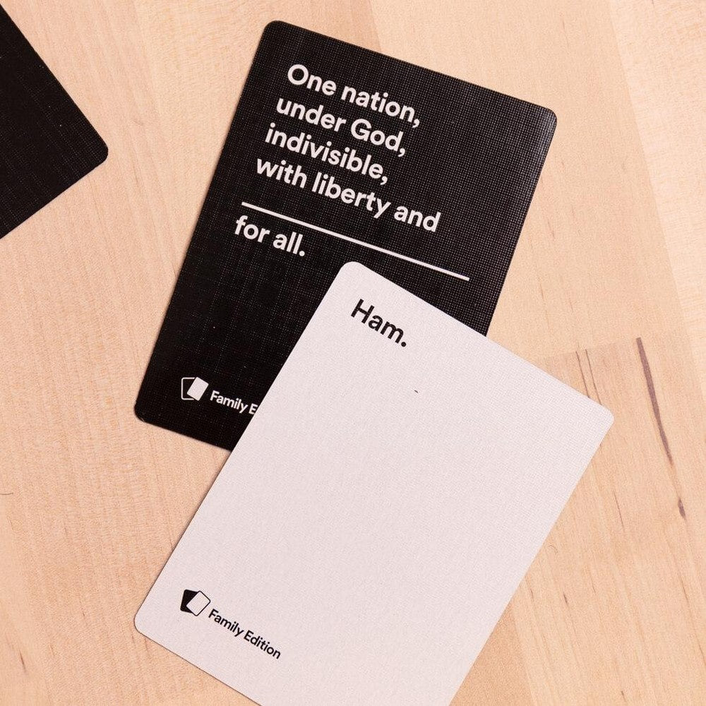 Cards Against Humanity Family Edition joc de societate în limba engleză