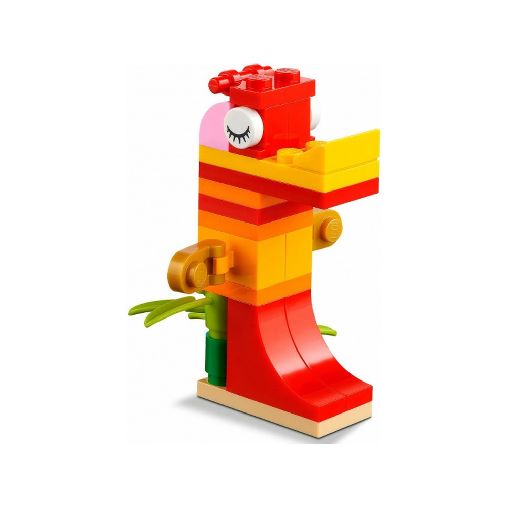 LEGO Classic -  Distractie Creativa in Ocean 11018, 333 piese